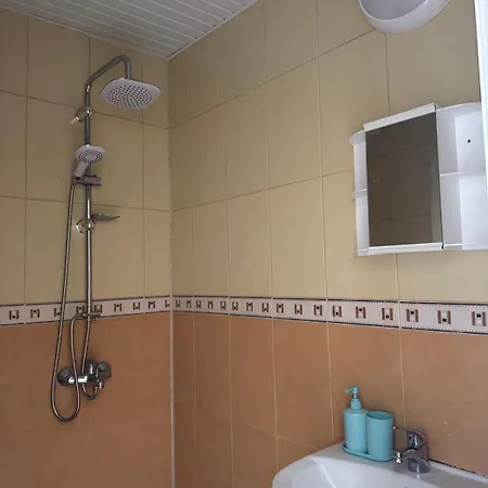 студиа осака Lägenhet Slăntjev Brjag