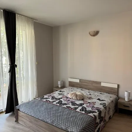 студиа осака Appartement Sunny Beach